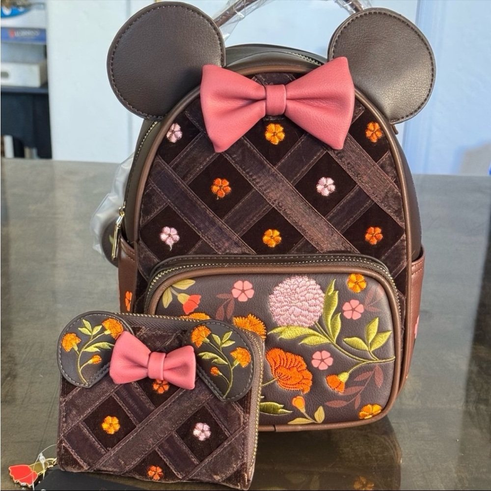 🎒 NWT Loungefly Disney Minnie Mouse Velvet Floral Mini Backpack & Wallet Set 🌸